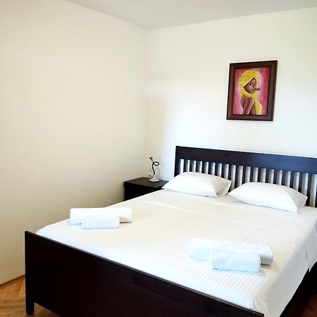 Holiday House Pinus Pinea فيغاني المظهر الخارجي الصورة