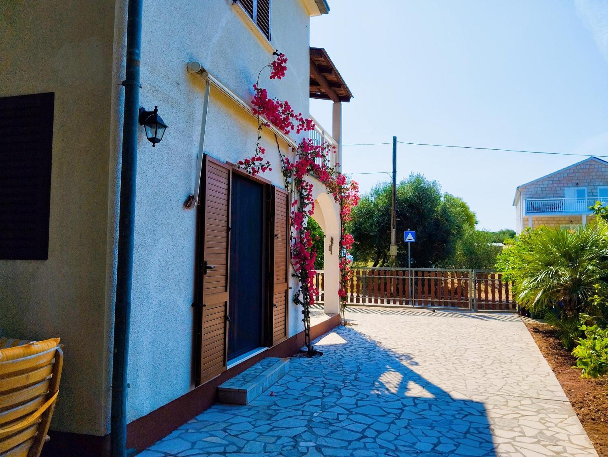 Holiday House Pinus Pinea فيغاني المظهر الخارجي الصورة